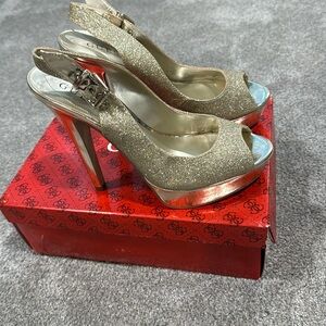 Guess platform peep toe shoes. size 8. Heel height is 5”
